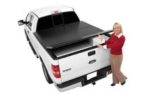 Жесткая трехсекционная крышка кузова Nissan Titan Crew Cab, 5.5' Short Bed